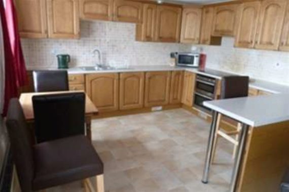 2 Bedroom Maisonette